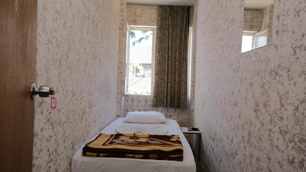 Aziz Pansiyon 3 Antalya Extérieur photo