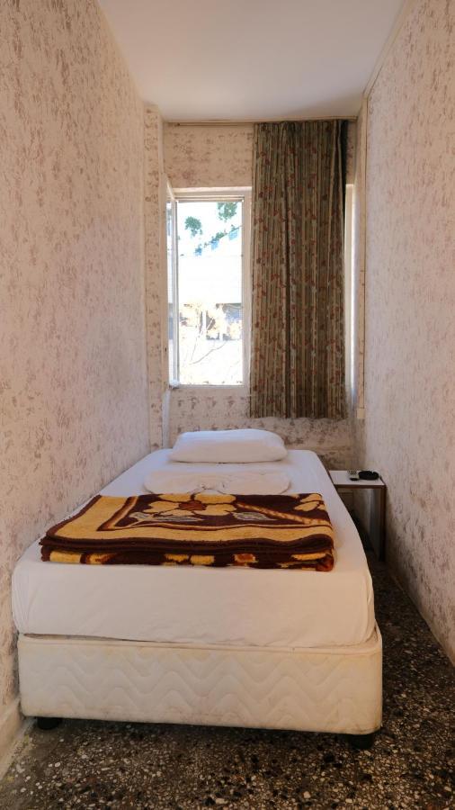 Aziz Pansiyon 3 Antalya Extérieur photo