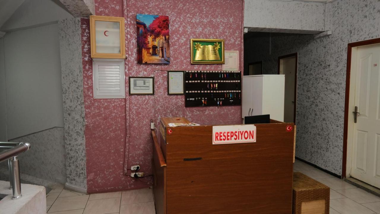 Aziz Pansiyon 3 Antalya Extérieur photo